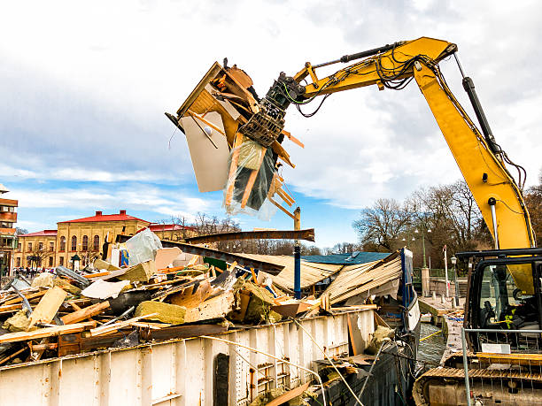 Best Yard Cleanup Services  in Secaucus, NJ